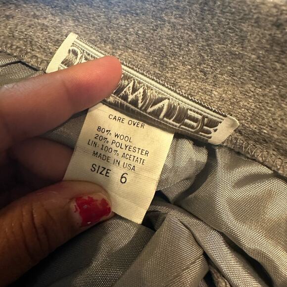 Jack Winter Gray Wool Skirt – Classic Vintage Elegance - Picture 6 of 7